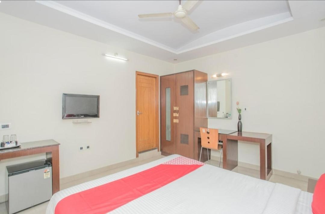 Westernsuites Hotel / Spa Bangalore Bagian luar foto