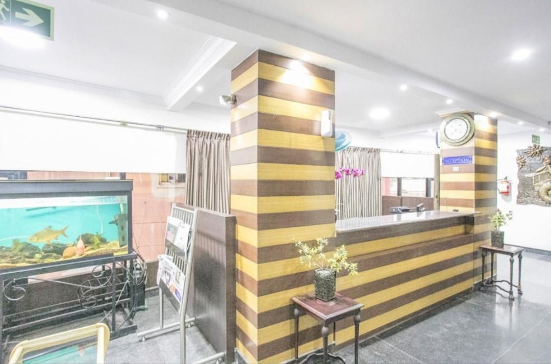 Westernsuites Hotel / Spa Bangalore Bagian luar foto